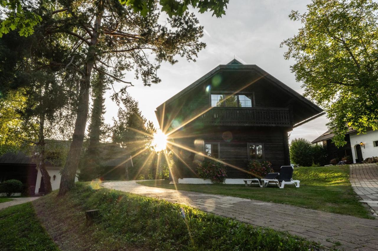 Naturel Hoteldorf Schoenleitn Latschach ober dem Faakersee Luaran gambar